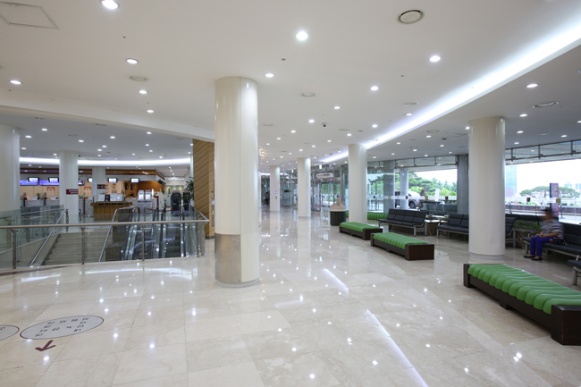 Main lobby3